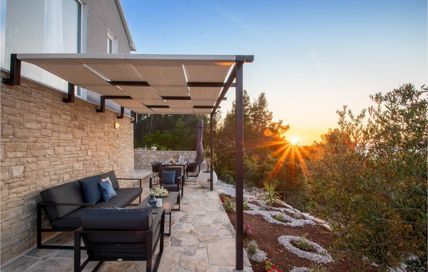 Foto 12 von 39: Gemütliche Ferienwohnung mit Pool und Terrasse, 900 m von der Küste entfernt