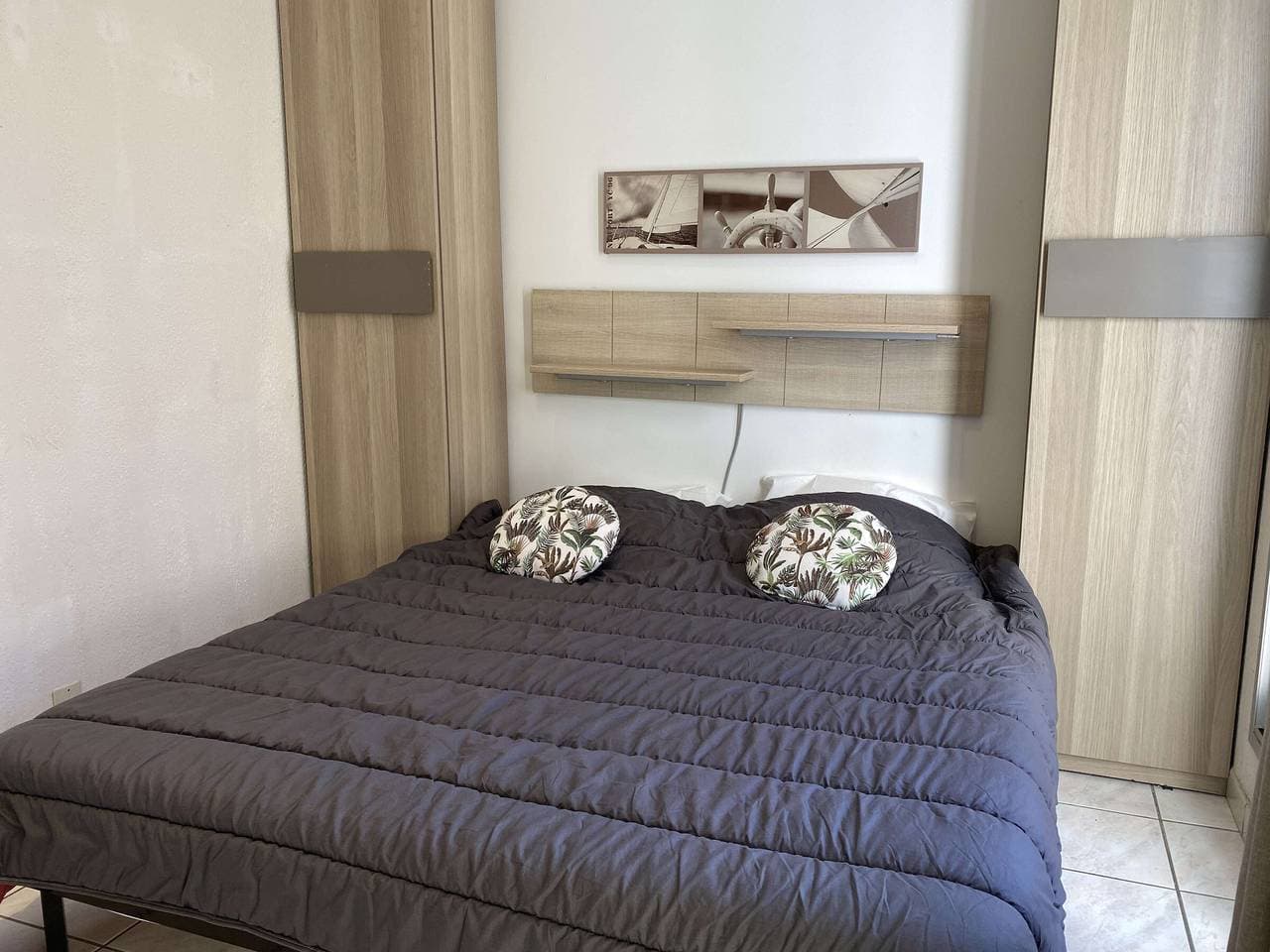 Foto 8 von 14: Helle 2-Zimmer-Wohnung mit Terrasse und Klimaanlage