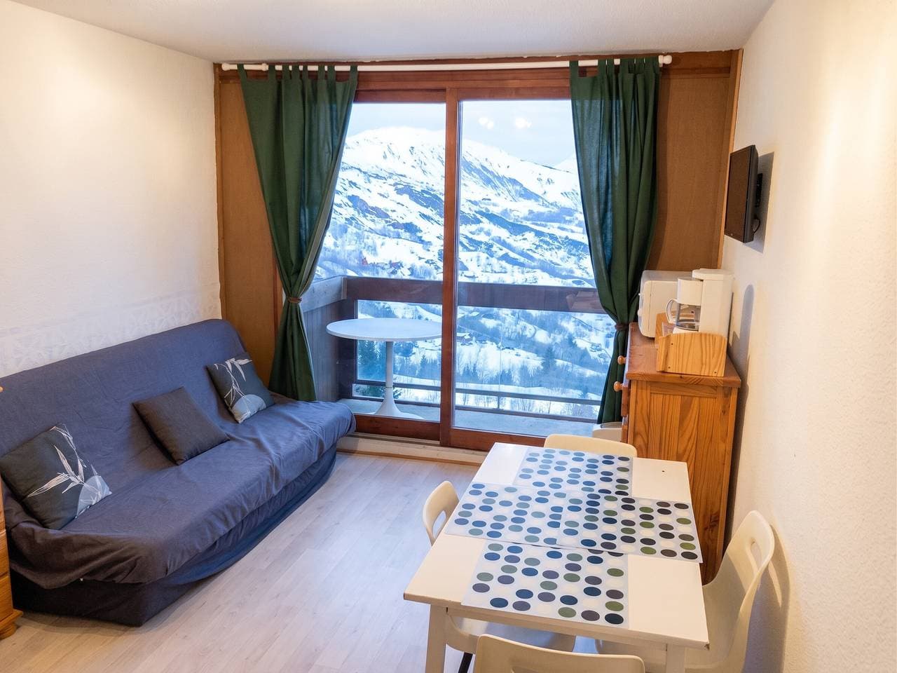 Komfortable Wohnung in Le Corbier mit 22 m² und Balkon 1