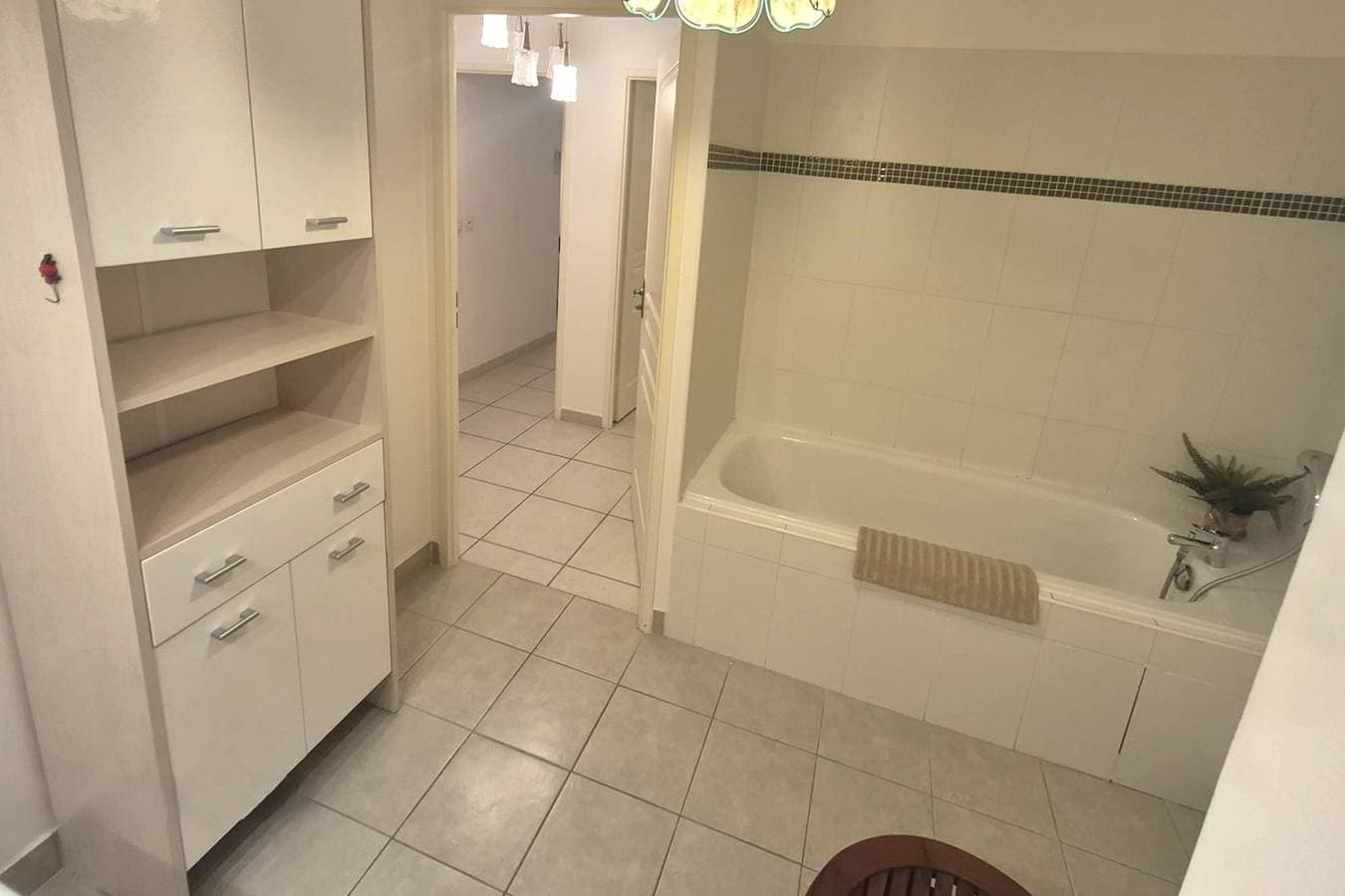 Foto 10 von 17: Ferienwohnung für 5 Personen mit Balkon