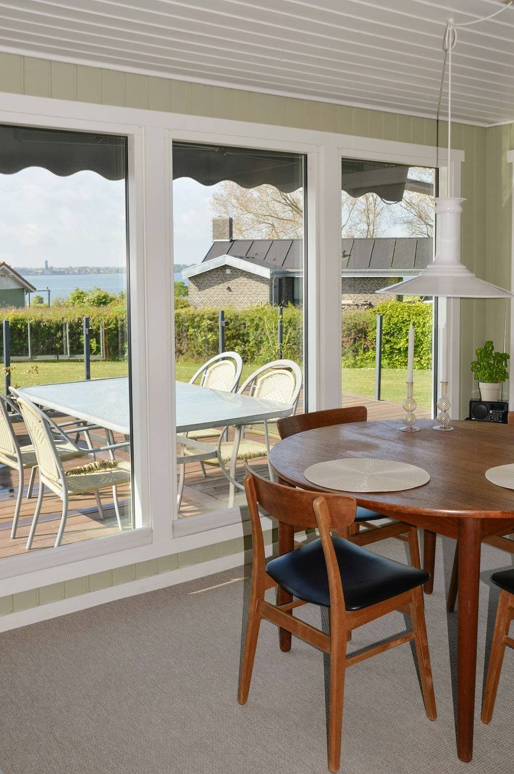Foto 8 von 38: Ferienhaus mit Blick aufs Wasser in Grønsund