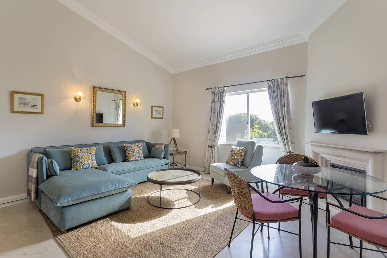 Apartment Caper 1
