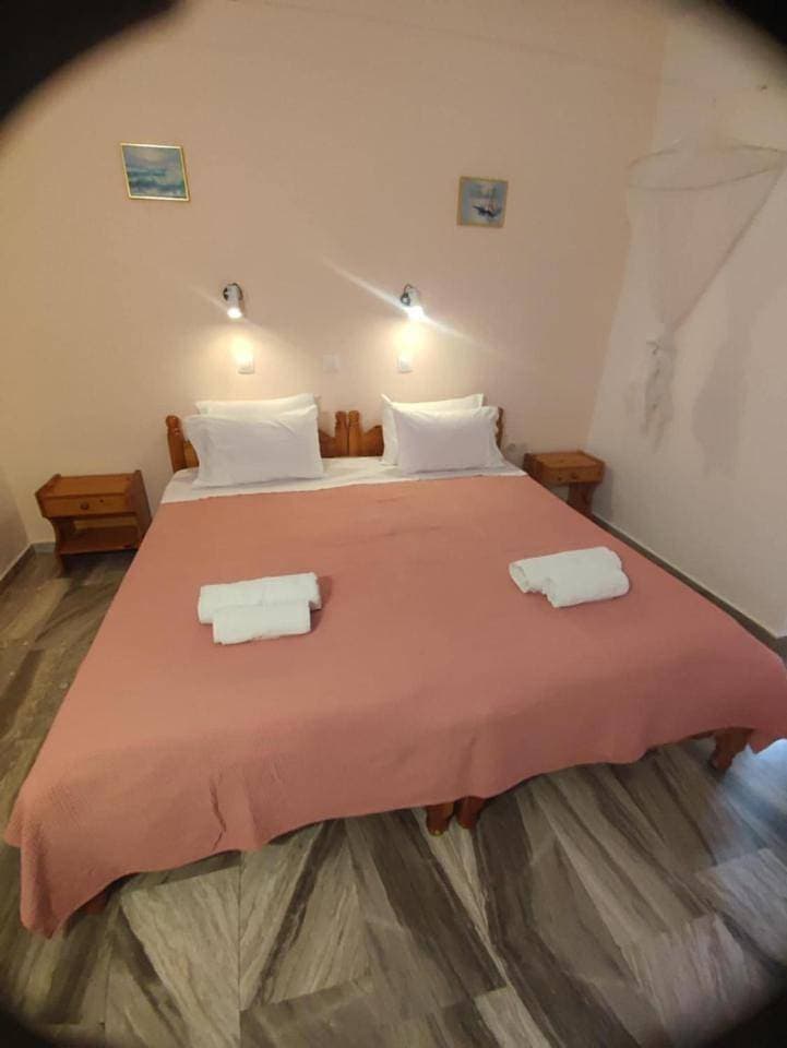 Foto 13 von 21: Double Room with Balcony