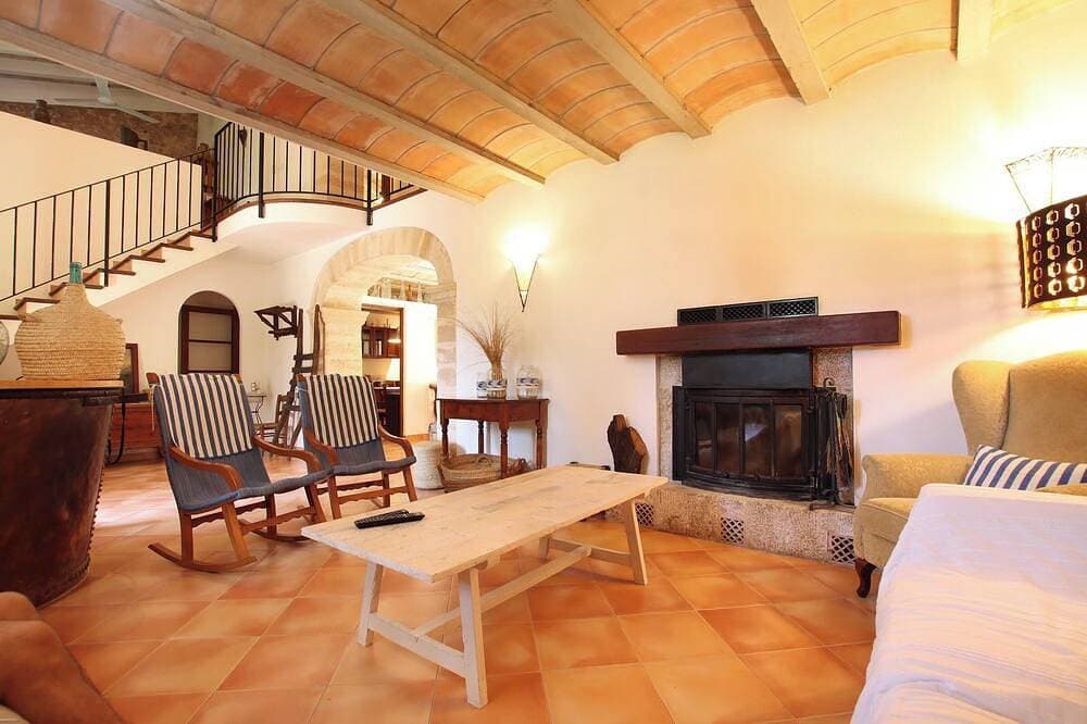 Foto 8 von 30: Finca Tomir mit  Pool, in idyllischer Lage, WLAN, max. 8 Personen (6 Erw.)