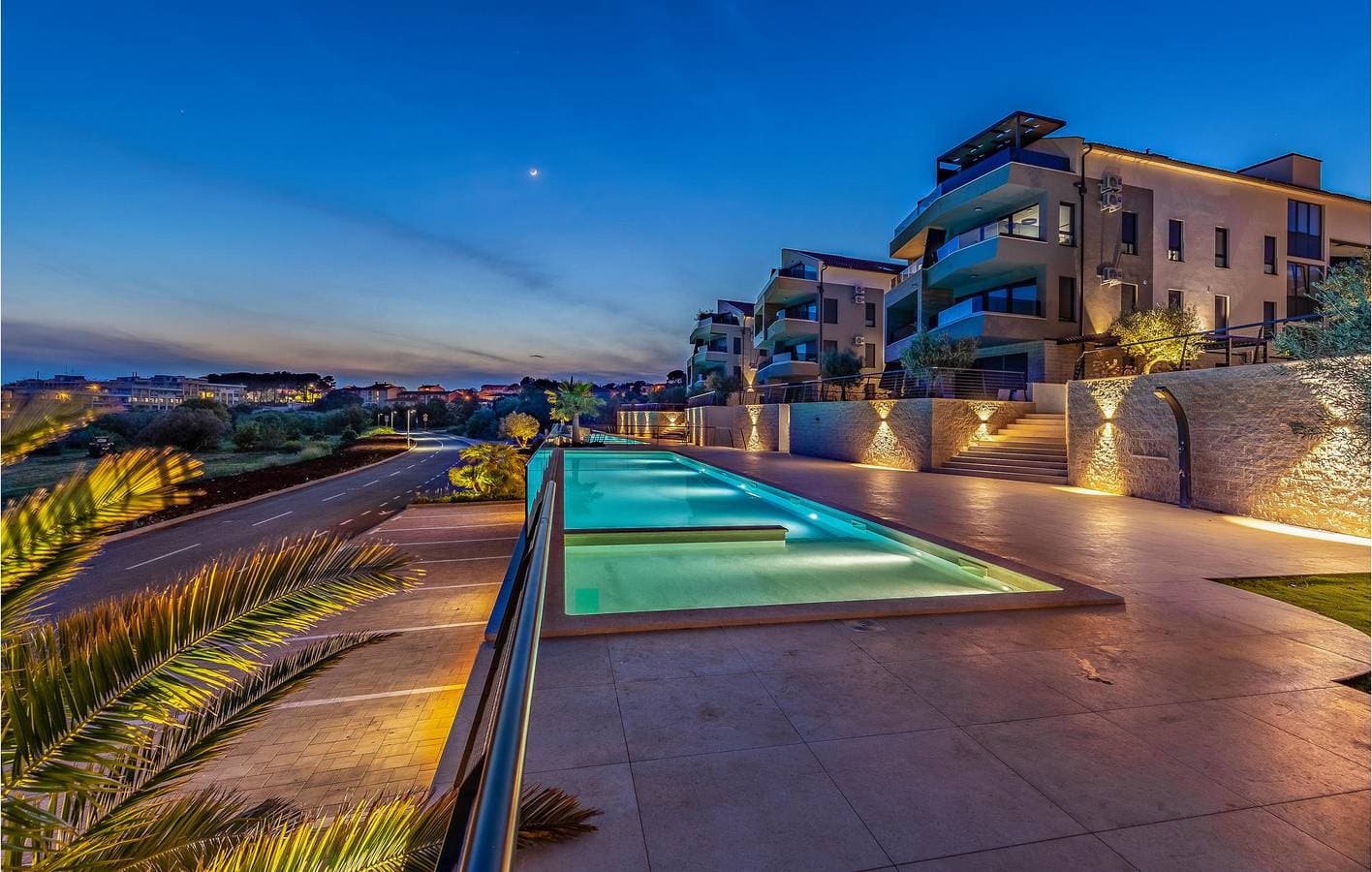 Foto 5 von 39: Gemütliche 62 m² große Ferienwohnung mit Meerblick, Pool, Strand in der Nähe und Parkplatz