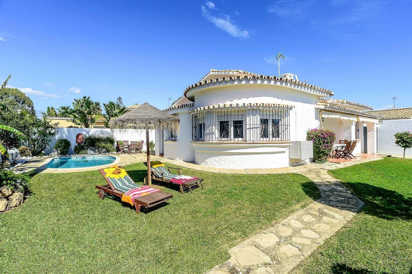 Foto 4 von 20: Villa für 6 Personen mit Pool