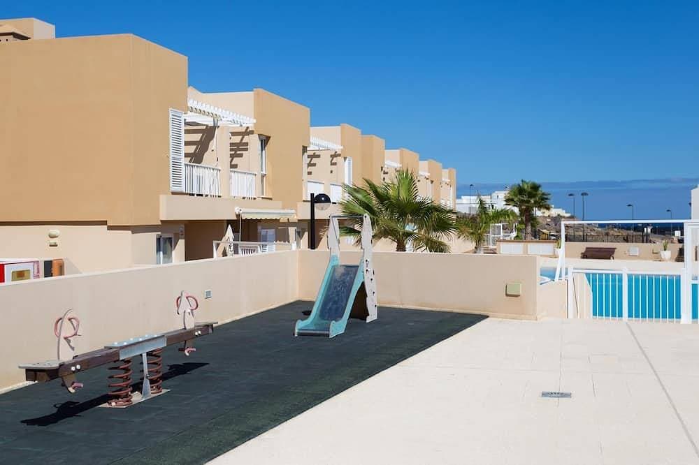 Foto 13 von 30: Schöne Terrasse Wohnung, Gemeinschaftspool - Porís 2