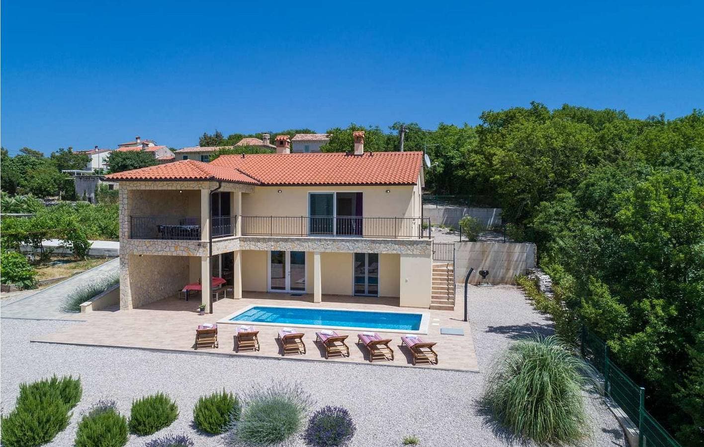 Foto 12 von 46: Reizende 2-Zimmer-Wohnung mit Pool, Terrasse und in Küstennähe