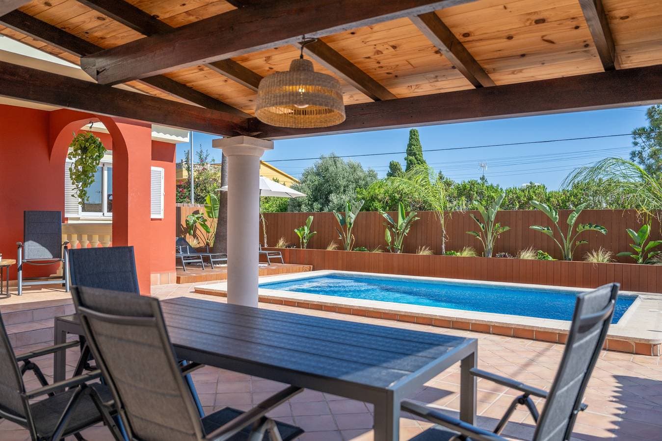 Foto 2 von 30: Ferienhaus 'Casa de Tina' mit privatem Pool, WLAN und Klimaanlage