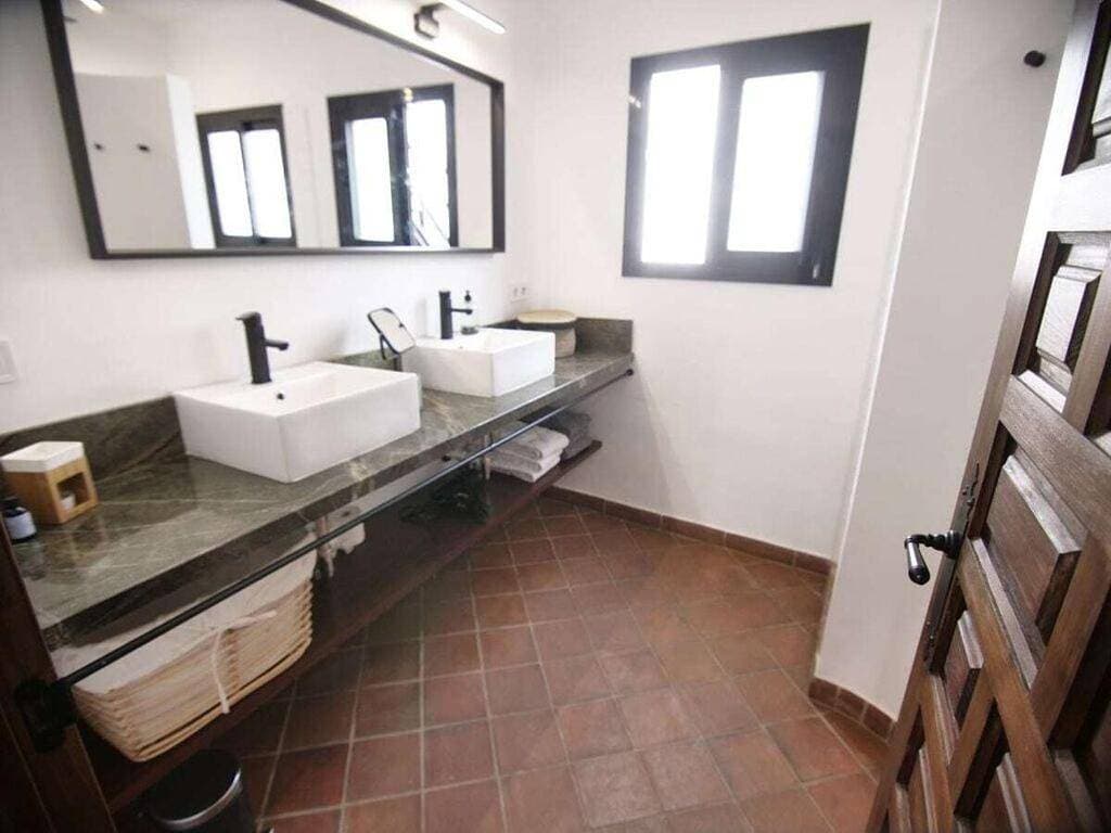 Foto 11 von 46: Four-Bedroom Holiday Home
