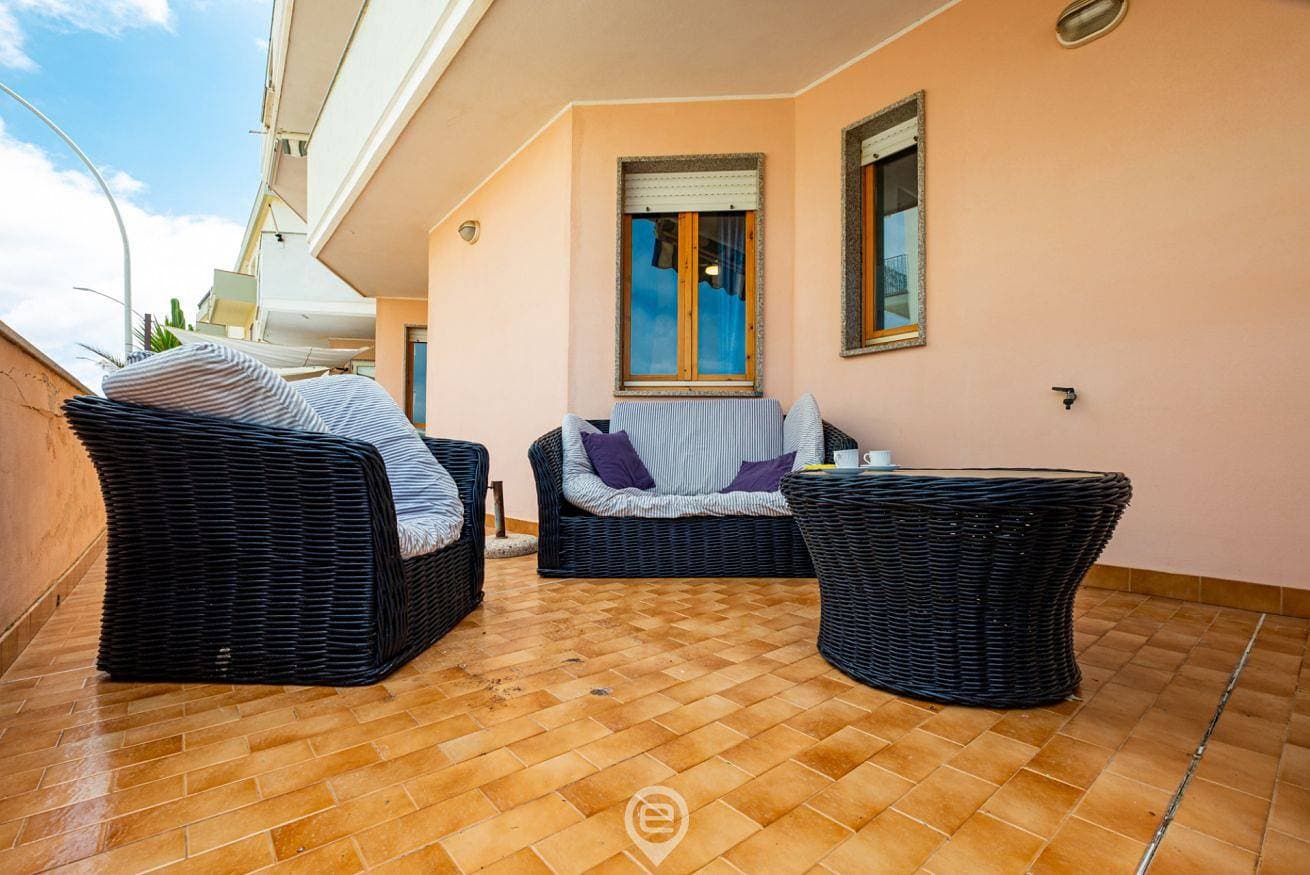 Foto 5 von 44: Ferienwohnung für 4 Personen mit Balkon/Terrasse