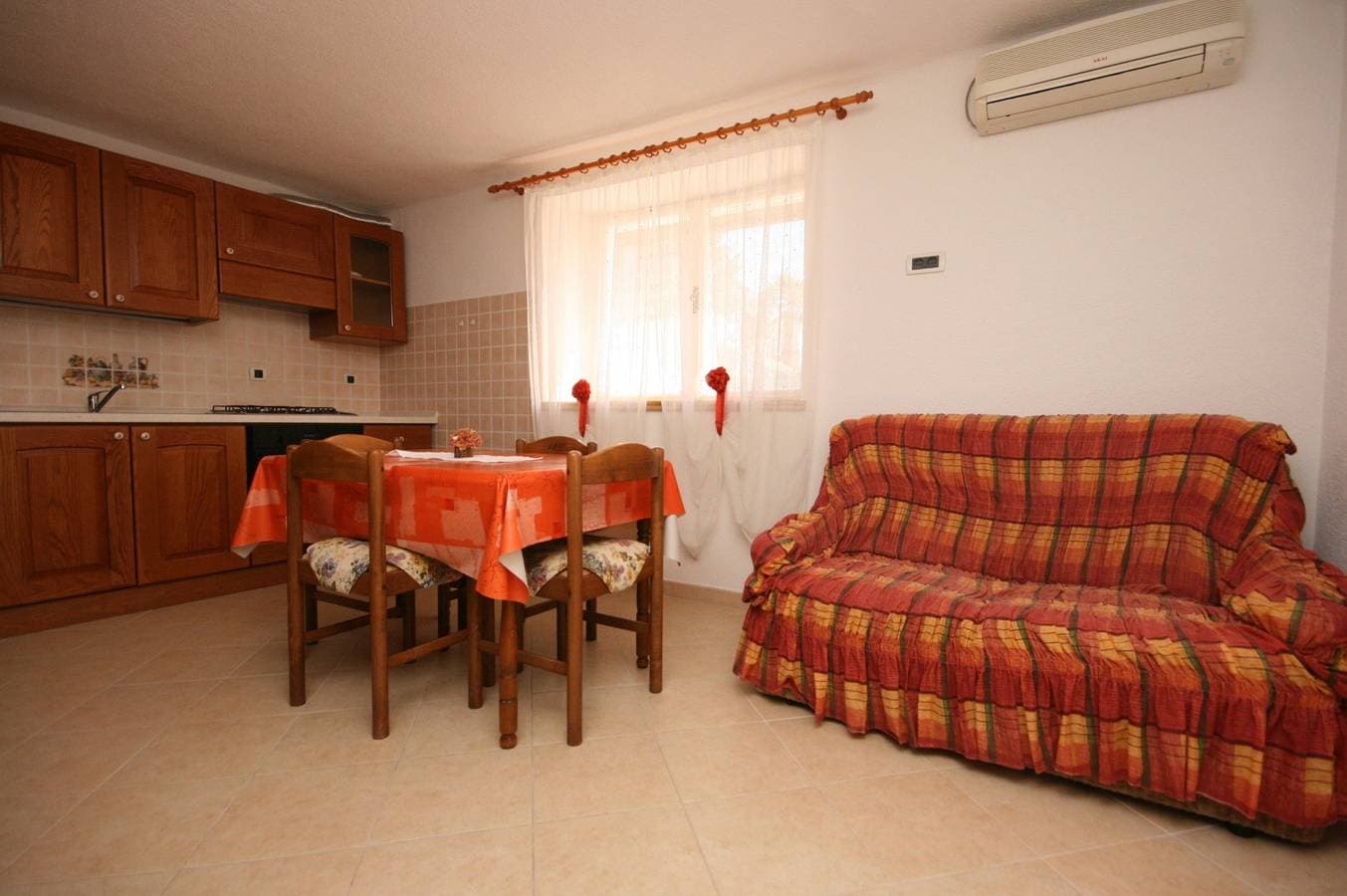 Foto 9 von 23: 2-Zimmer-Ferienwohnung am Strand Zambratija, Umag A-7030-a