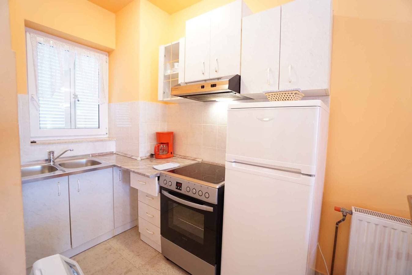 Foto 6 von 15: Ferienwohnung mit Balkon und Meerblick
