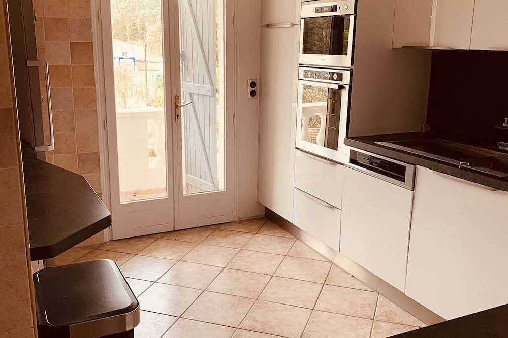 Foto 8 von 13: Spacious Apartment Close To All Amenities