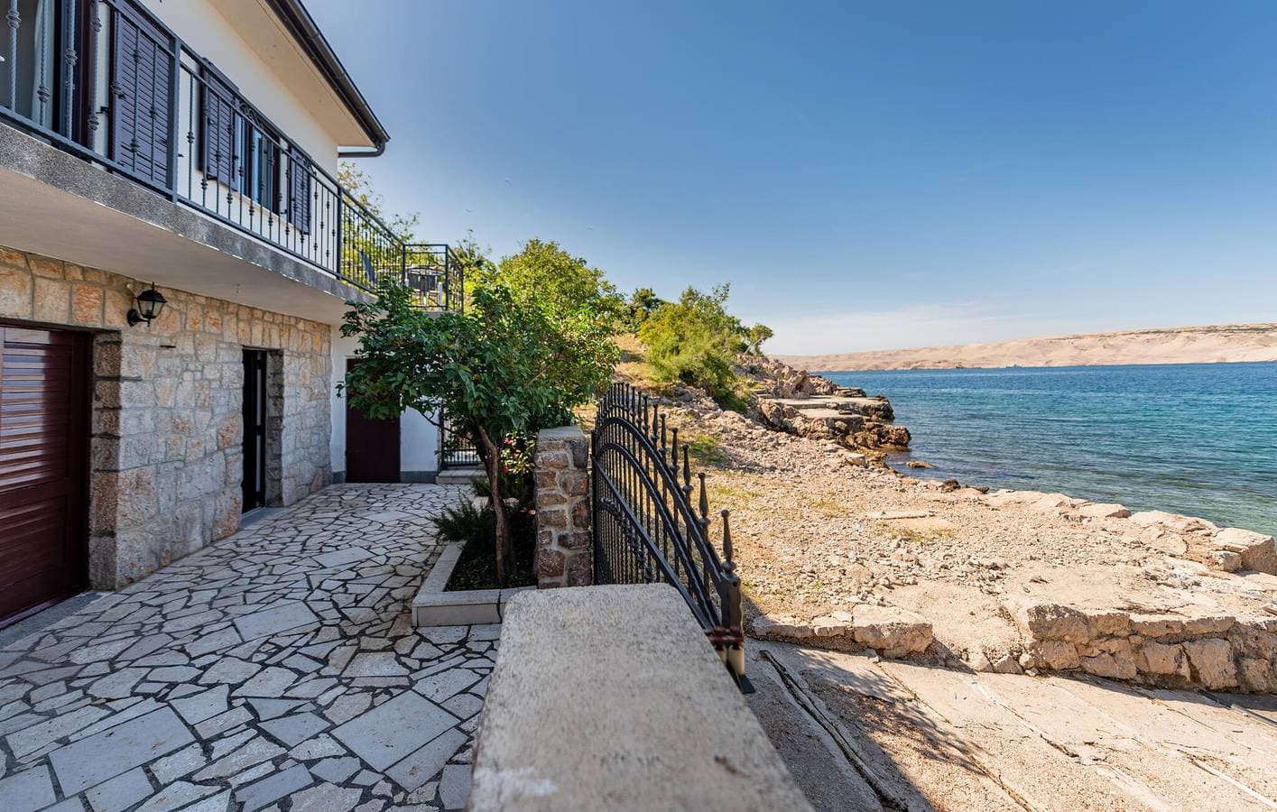 Foto 8 von 38: Urlaub am Meer: Apartment mit Meerblick, Terrasse, Parkplatz und WLAN