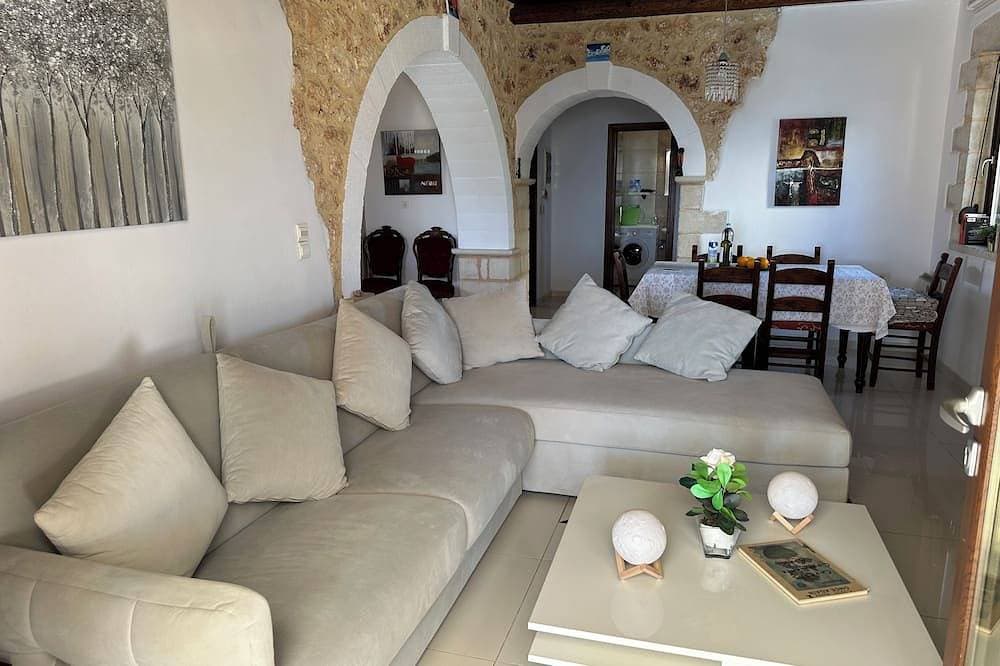 Foto 8 von 30: Exklusive Villa mit herrlichem Blick auf das Meer und die weißen Berge und Internetzugang