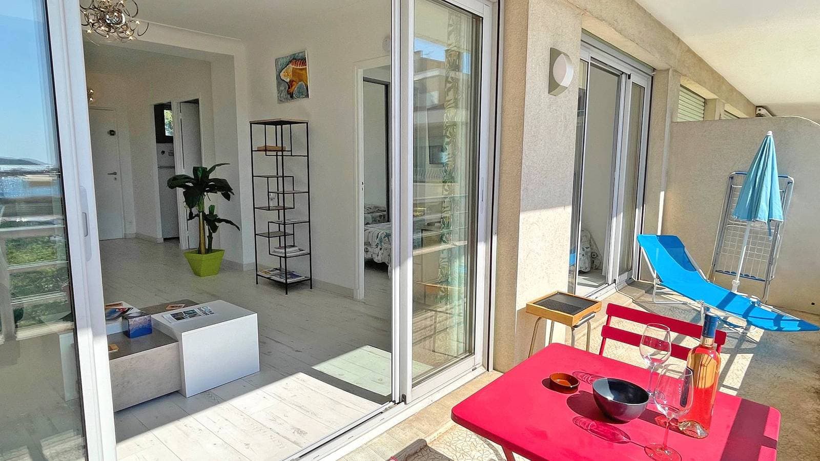 Foto 4 von 13: Apartment T2 - 4 Personen - Stadtzentrum und Strand - Meerblick - Klimaanlage - WiFi - Sainte-Maxime