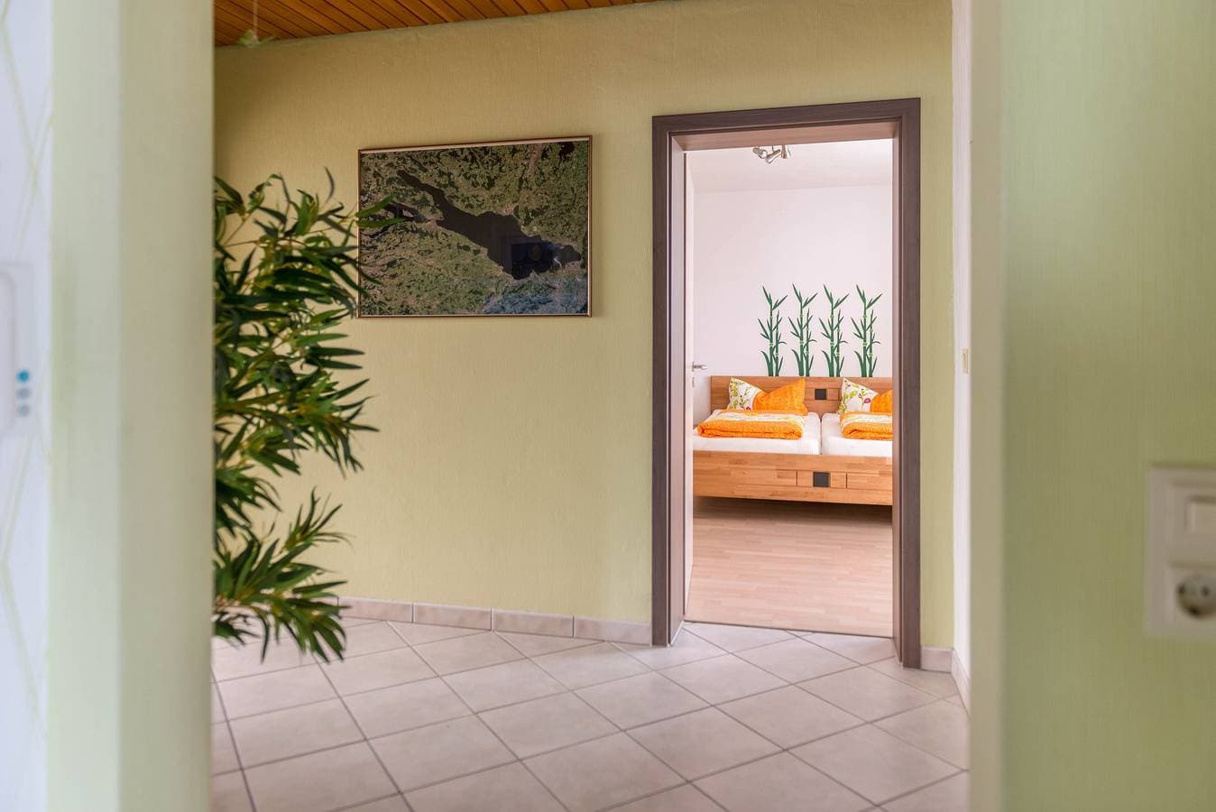 Foto 10 von 26: Ferienwohnung Kramer mit WLAN, Terrasse & Gemeinschaftsgarten