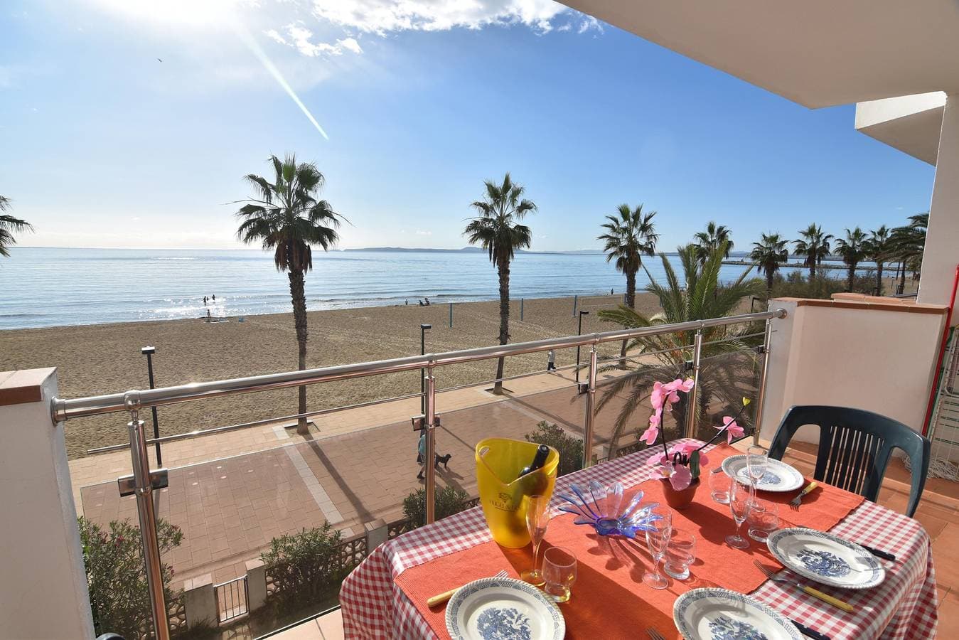 Foto 2 von 24: Charmante Wohnung zur Miete in Roses, Costa Brava! 2 Schlafzimmer, 4 Schlafplätze, Meerblick. Buchen Sie jetzt!