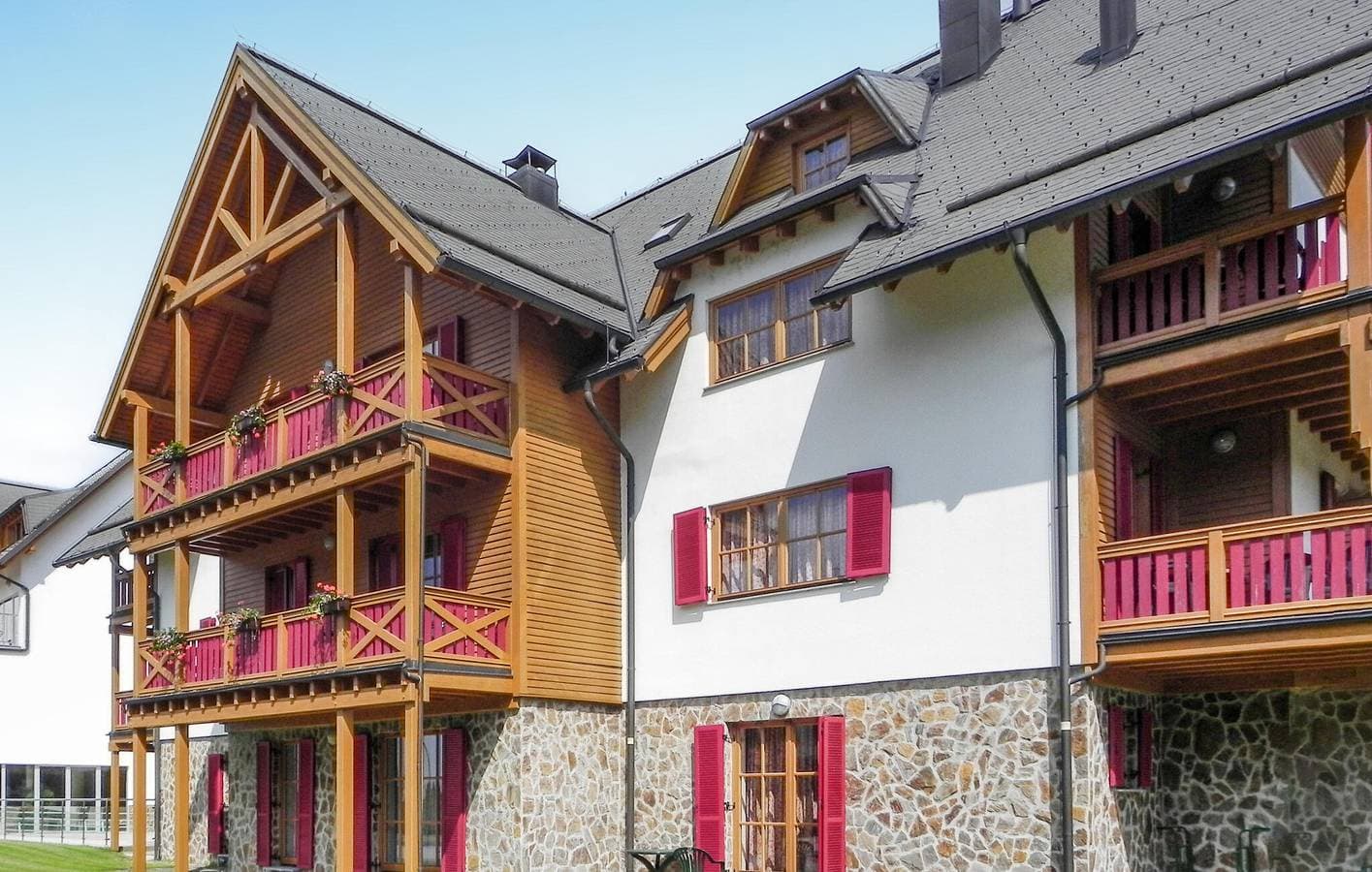 Foto 3 von 34: Ferienwohnung für 11 Personen mit Terrasse