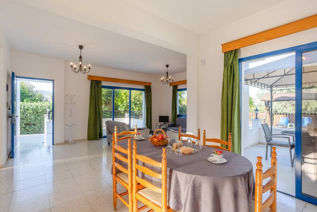 Foto 13 von 28: Villa für 4 Personen mit Terrasse