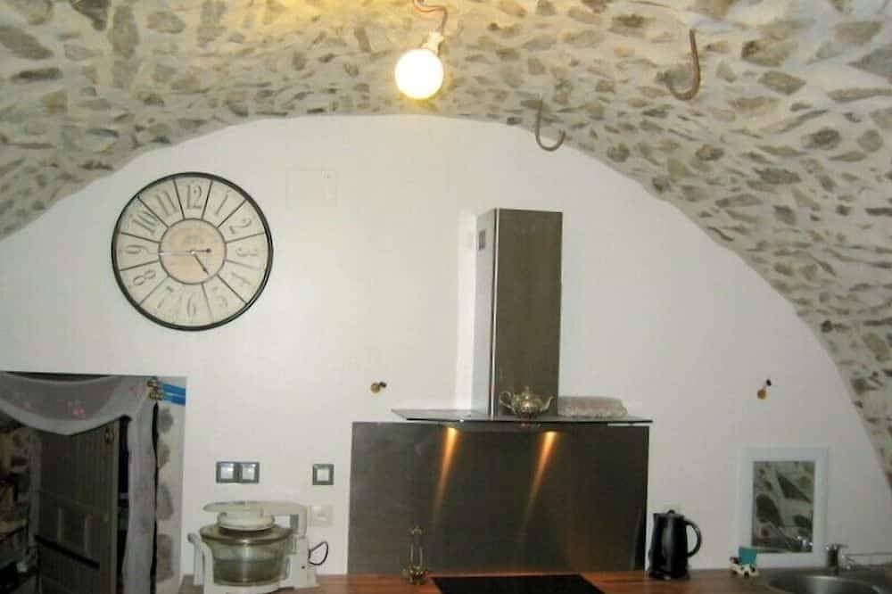 Foto 7 von 15: Studio 30m² Charakter zwischen Land und Meer - 8 km von Calvi Promo Mai