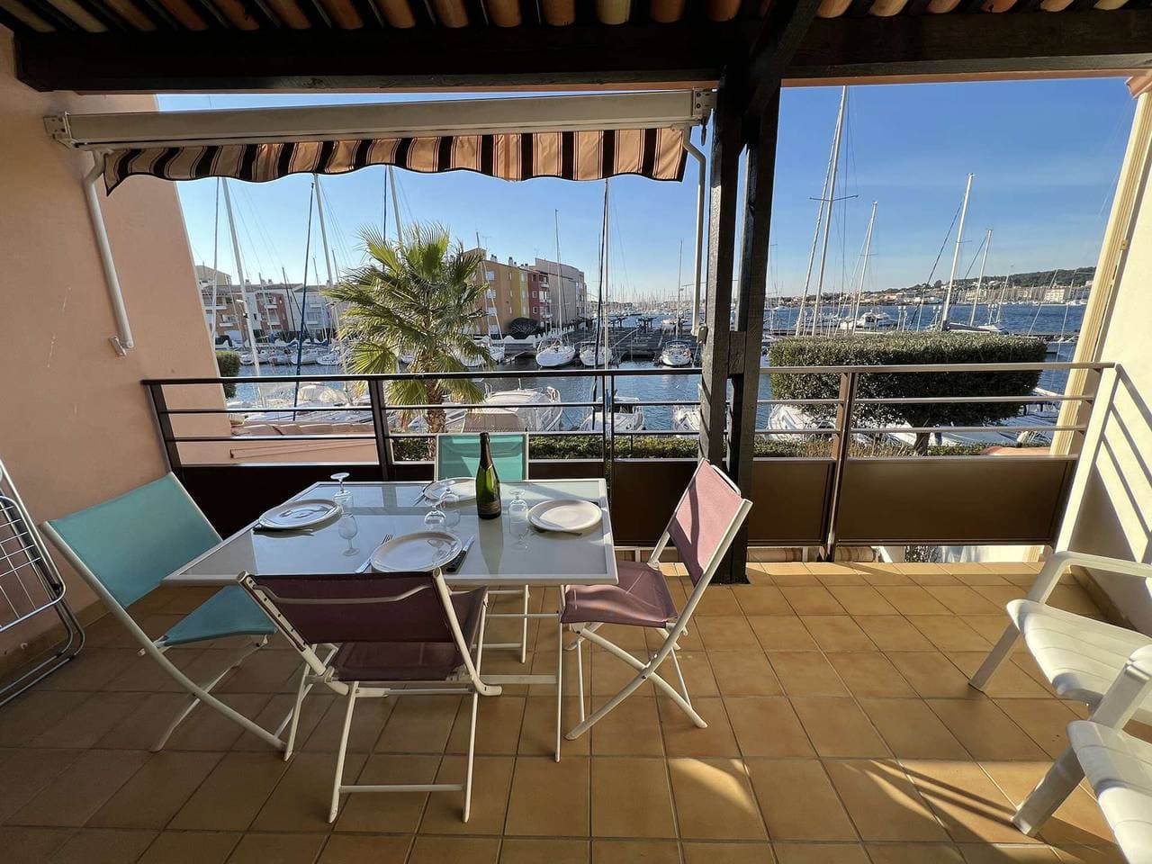 Studio-Kabine mit Pool, Parkplatz, Waschmaschine, ruhige Lage in Cap d'Agde 1