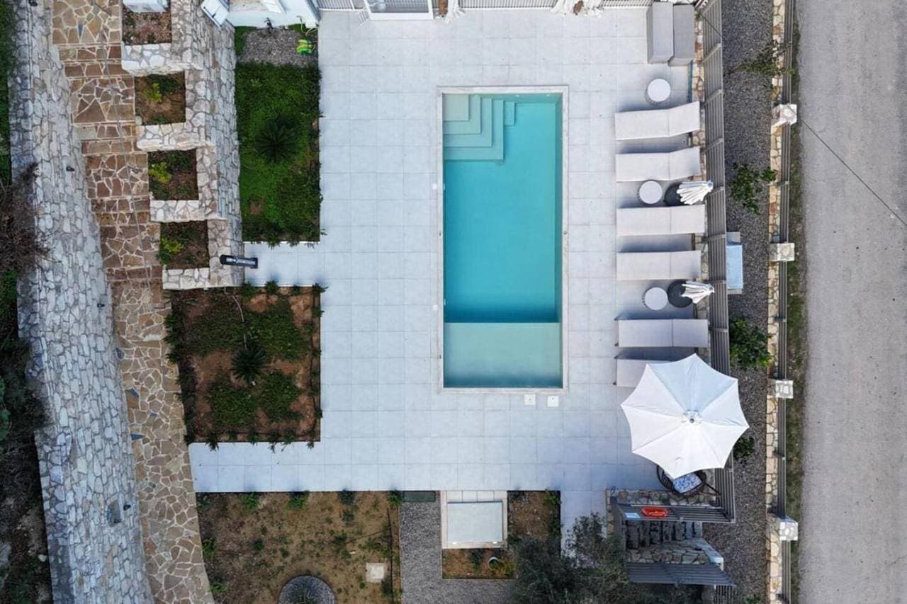 Villa Mareli - Beachside Villa with Heated Pool 1