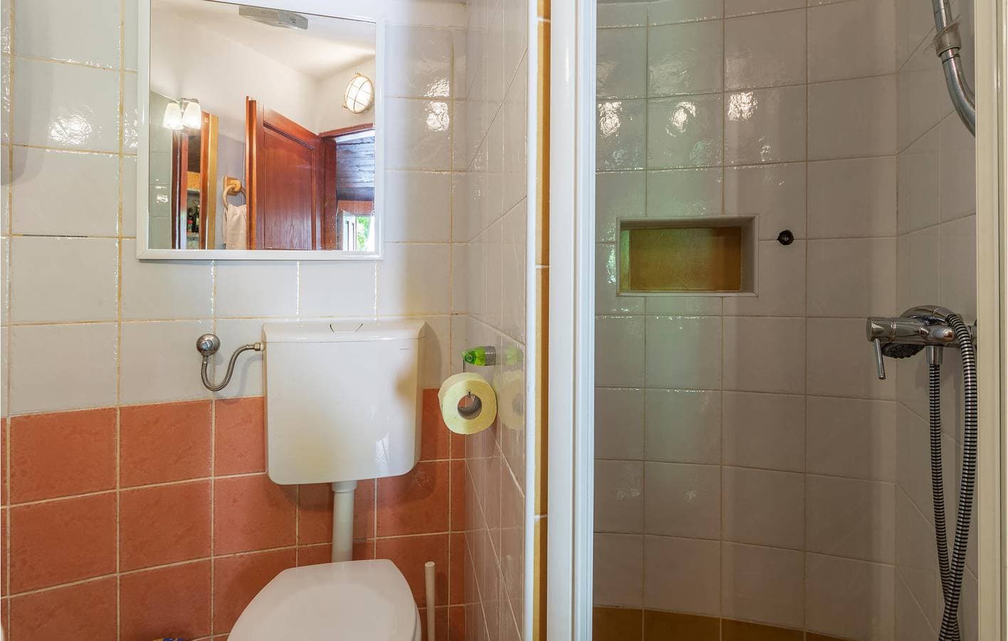 Foto 13 von 23: Charmante Ferienwohnung mit Terrasse, WLAN und Zugang zum Strand – der ideale Urlaubsort!