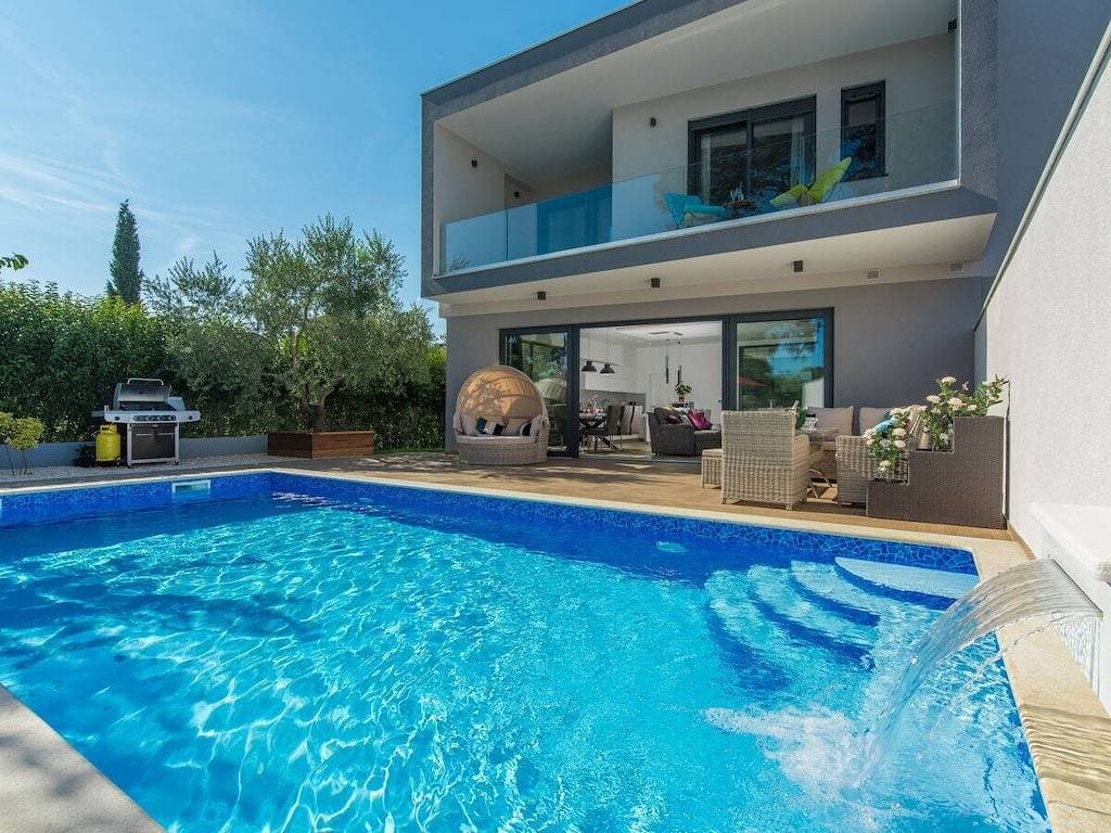 Foto 5 von 17: Villa in Poreč mit Schwimmbecken