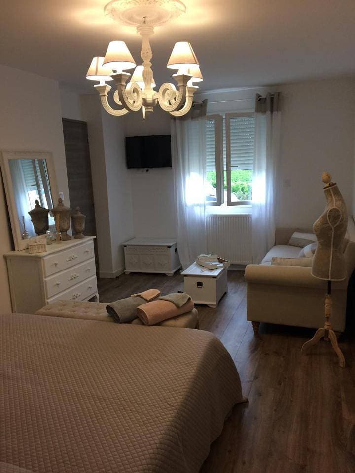 Foto 9 von 9: Double Room with Private Bathroom