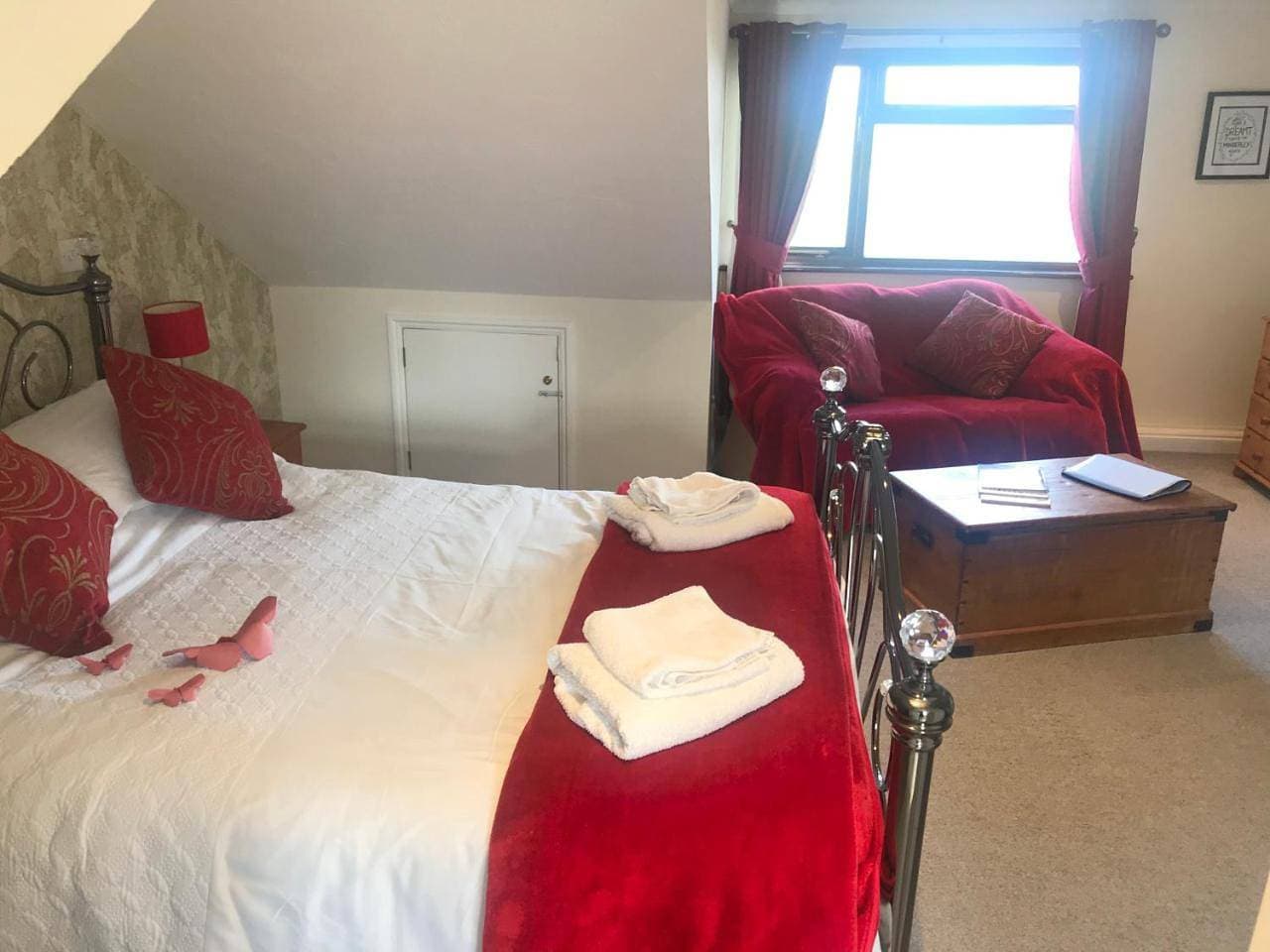 Foto 8 von 12: Deluxe Double Room with En-suite Bathroom