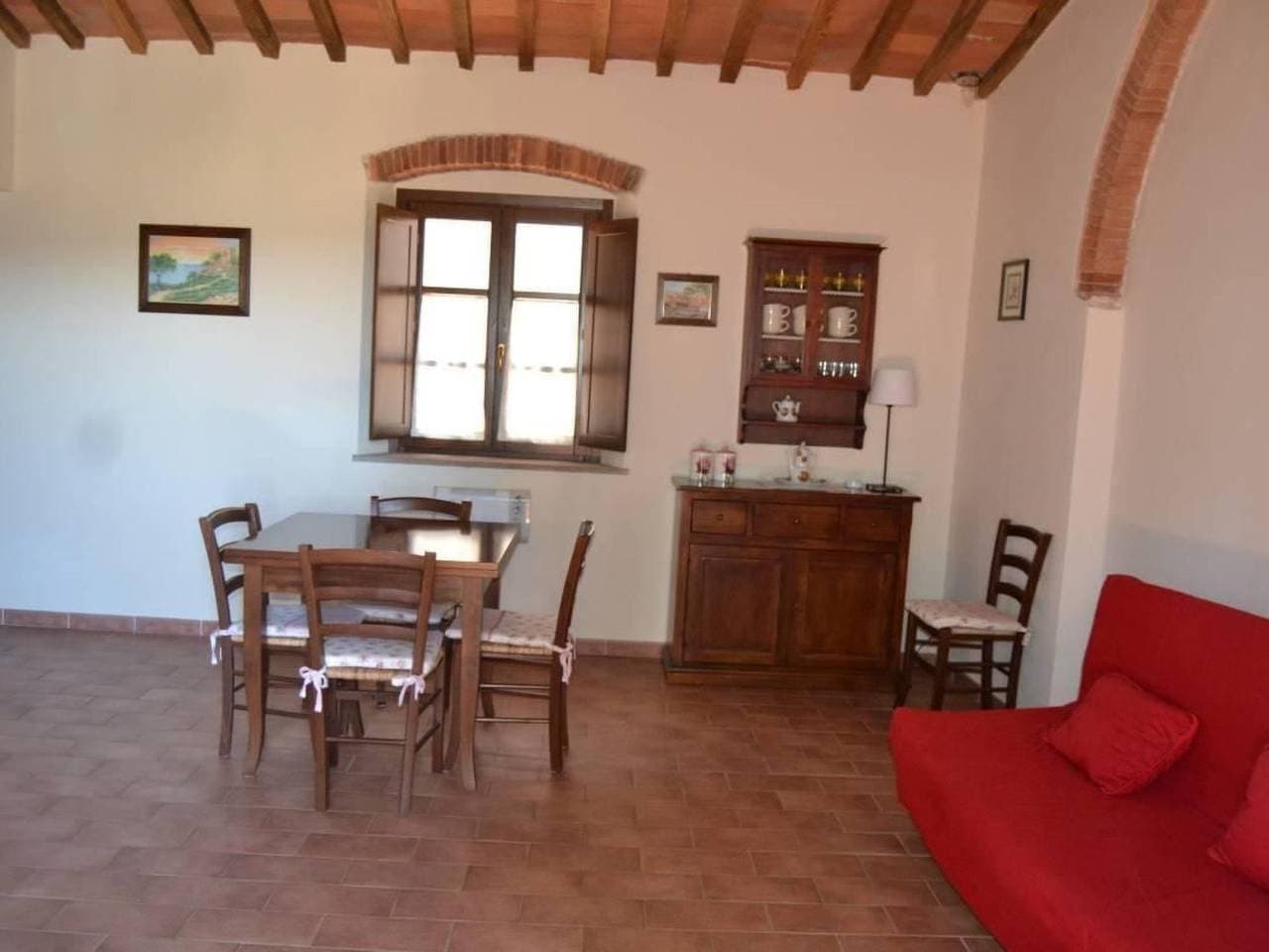 Foto 9 von 53: Zwei-Zimmer-Wohnungen im ersten Stock mit kleinem Außenbalkon
