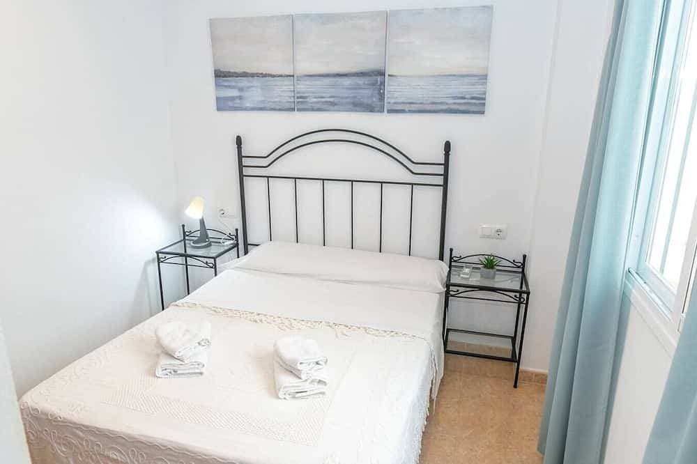 Foto 2 von 12: Loft with Andalusian Patio, 5 min from the beach and in the historic centre.