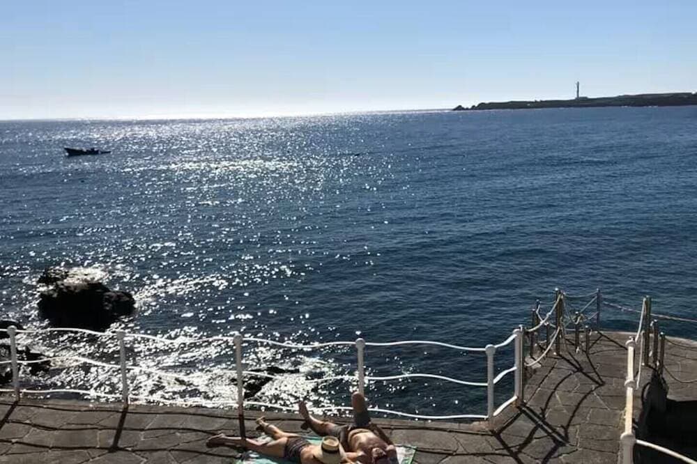 Foto 12 von 20: Cozy 2-bedroom apartment in enjoyable Porís de Abona with WiFi