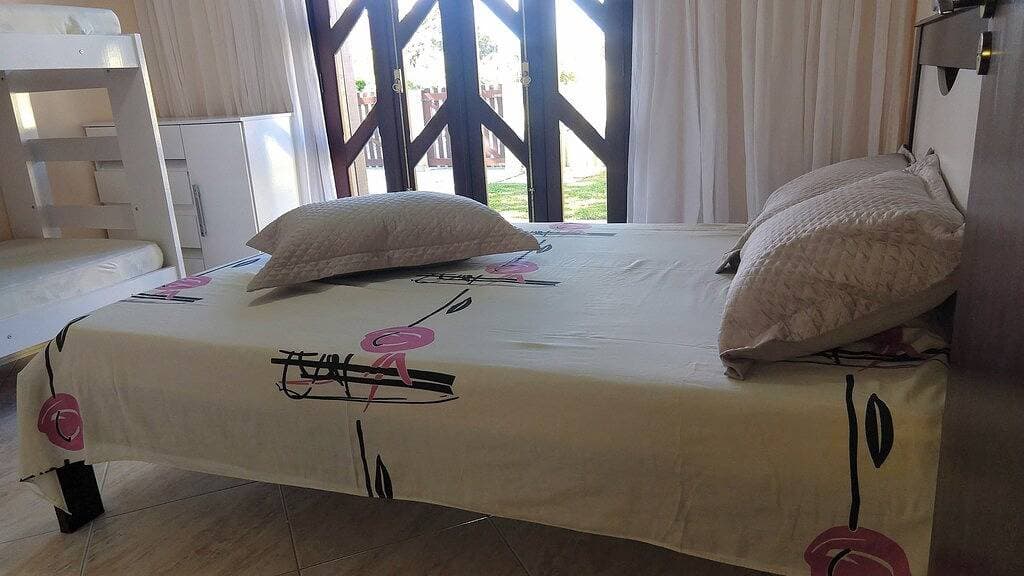 Foto 10 von 29: House with pool Guaratuba-Barra do Saí - 100 m from the beach