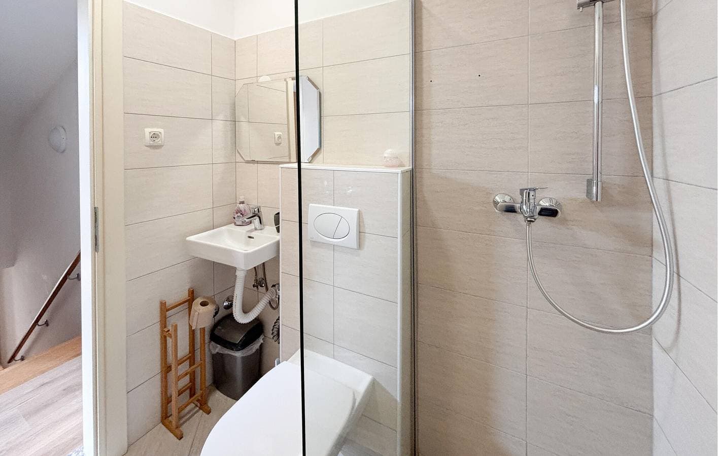 Foto 10 von 22: Modernes Apartment mit 2 Schlafzimmern, WLAN und Klimaanlage, 800 m vom Stadtzentrum entfernt