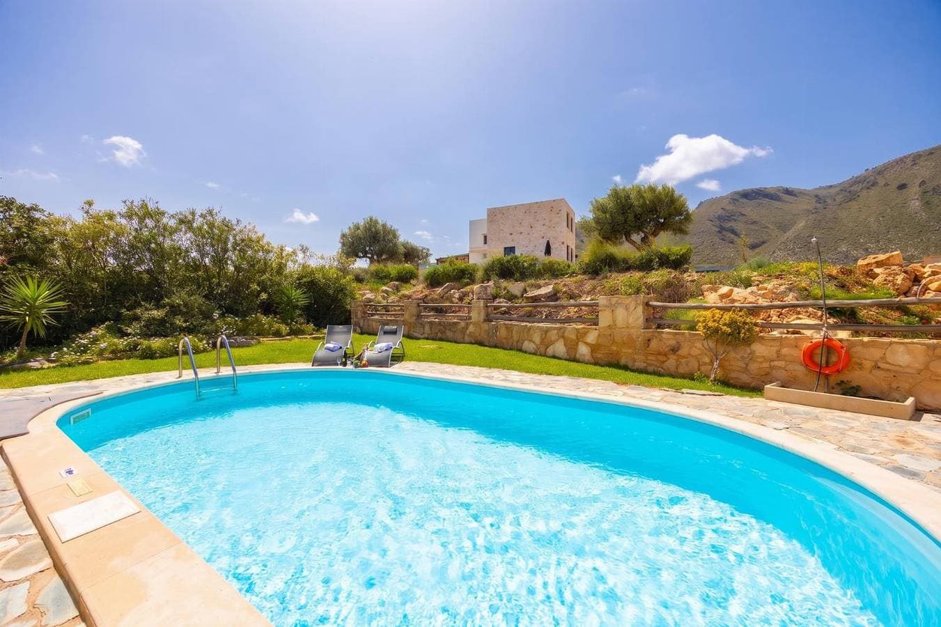 Foto 4 von 24: Villa für 5 Personen mit Meerblick