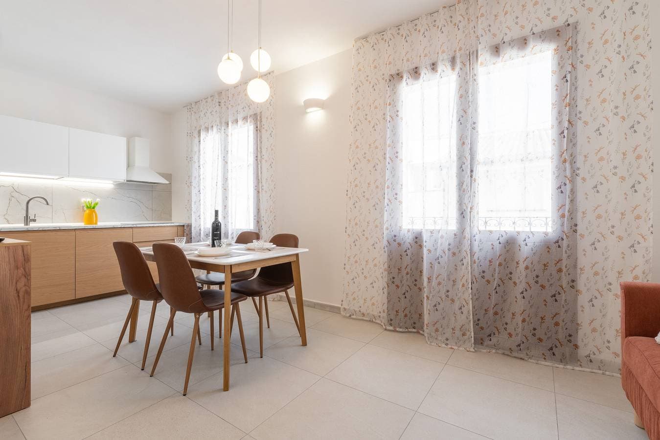Foto 12 von 31: Das Wesen des Lichts: Design-Apartment in Teulada