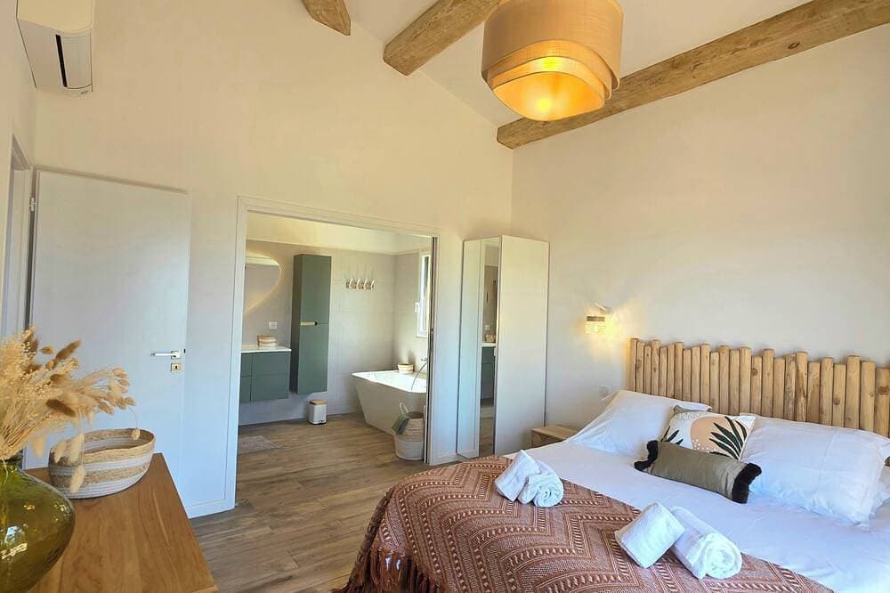 Foto 8 von 30: Villa with pool, sea view, Corse-du-Sud
