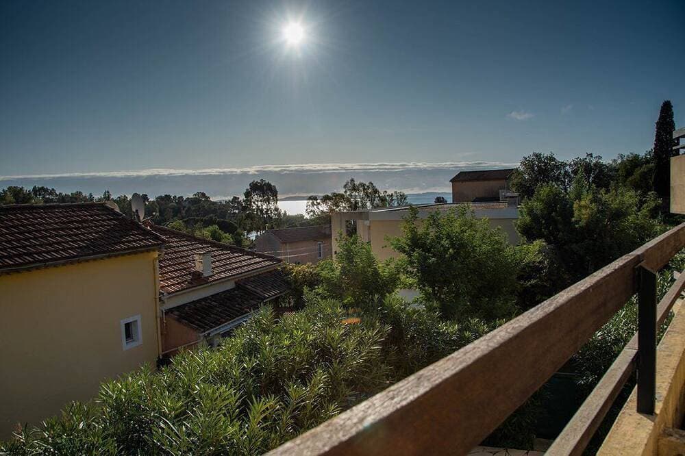 Vermietung für 4 bis 5 Betten in La Fossette, 250 m vom Strand und 2 km vom Zentrum von Le Lavandou ... 1