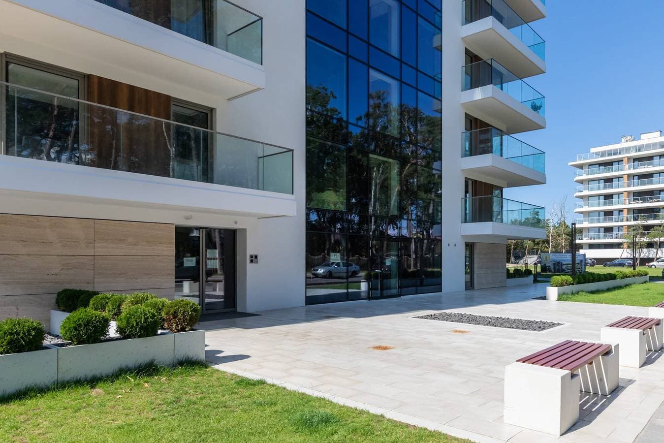 Foto 5 von 20: Stylish Beachfront Apartment | Balcony with Sea View