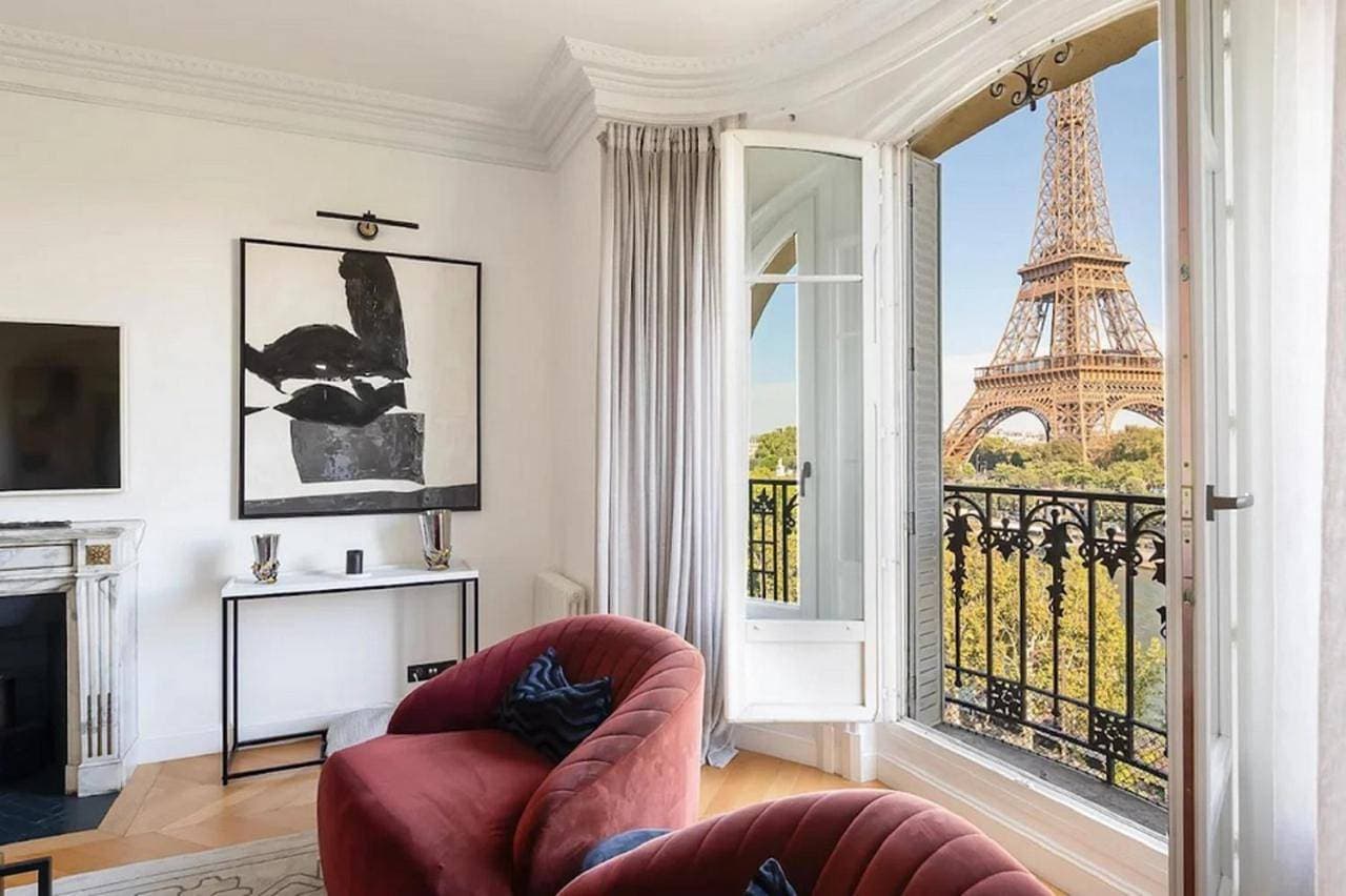 Hauts-de-Seine Eiffel Tower 1