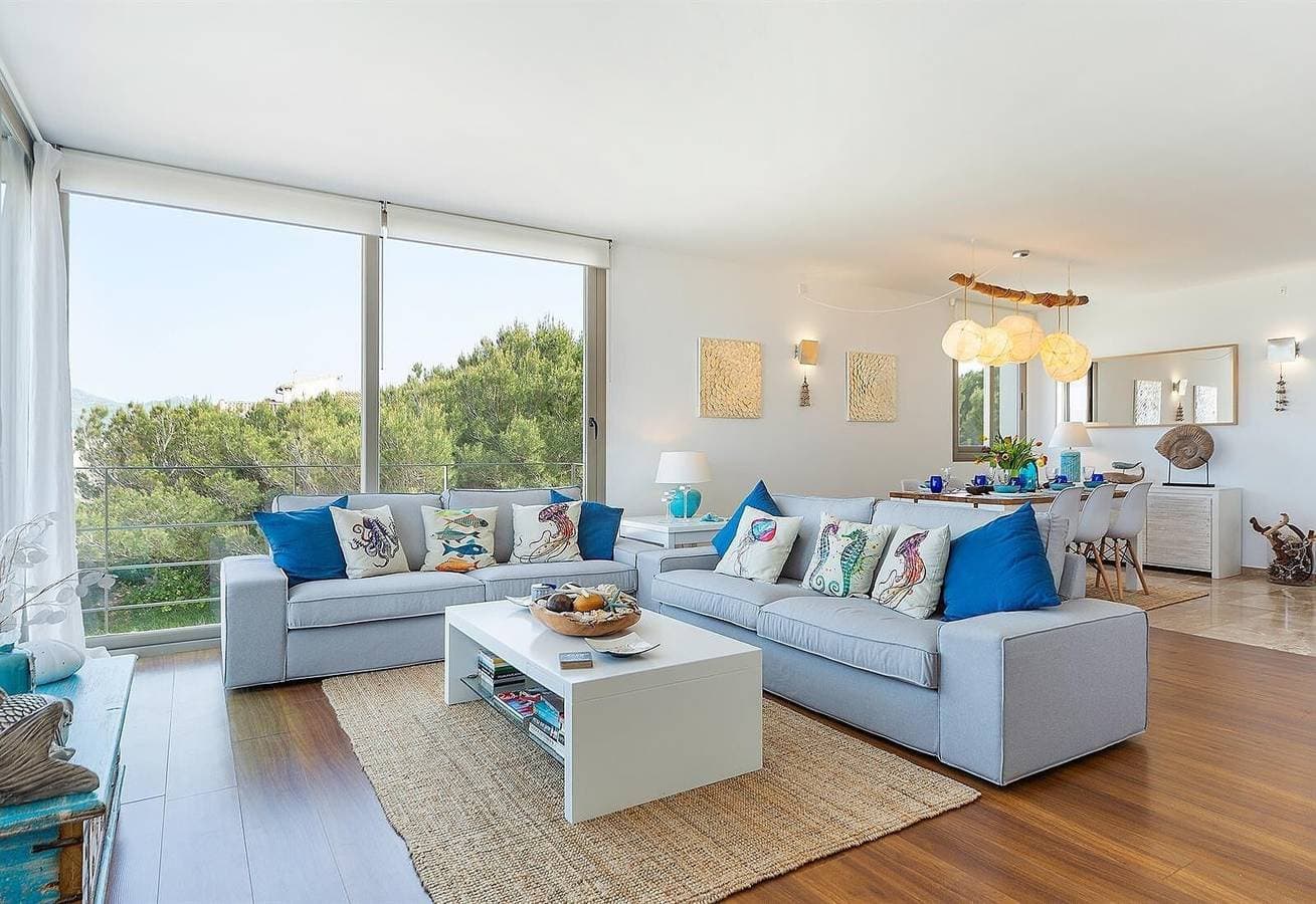 Foto 3 von 29: Modernes Haus mit Panoramablick aufs Meer in Mallorca