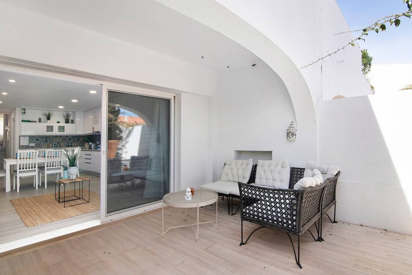Foto 4 von 28: Ferienwohnung 'Acácia' mit privater Terrasse, WLAN und Klimaanlage