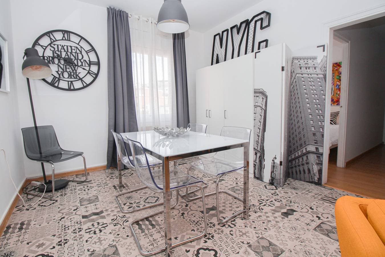 Foto 3 von 21: Apartment 'Sitges La Fita Belle Vue Sur Mer' mit Meerblick, WLAN und Klimaanlage