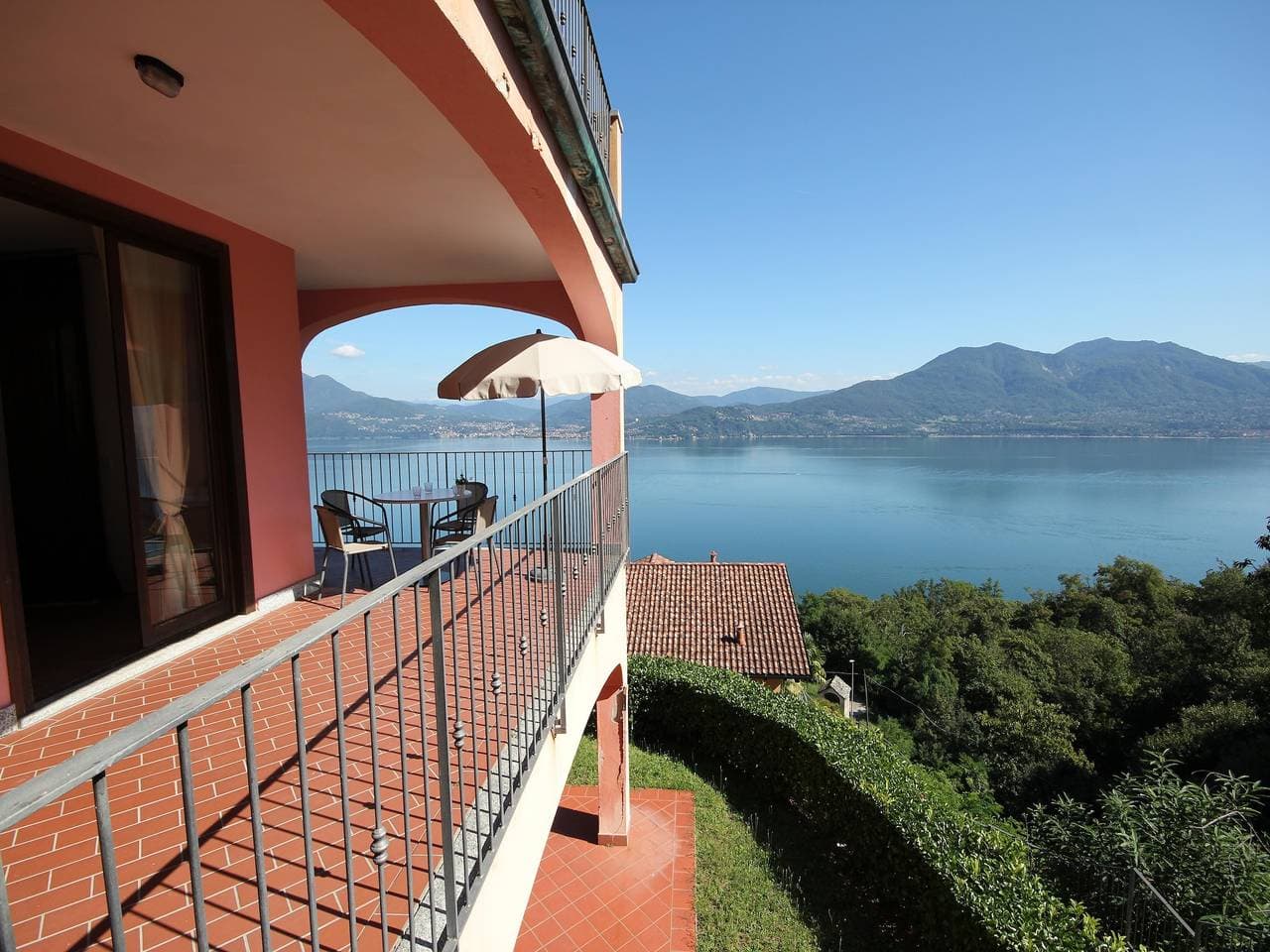 Foto 11 von 16: Wohnung in Oggebbio mit Blick auf den See