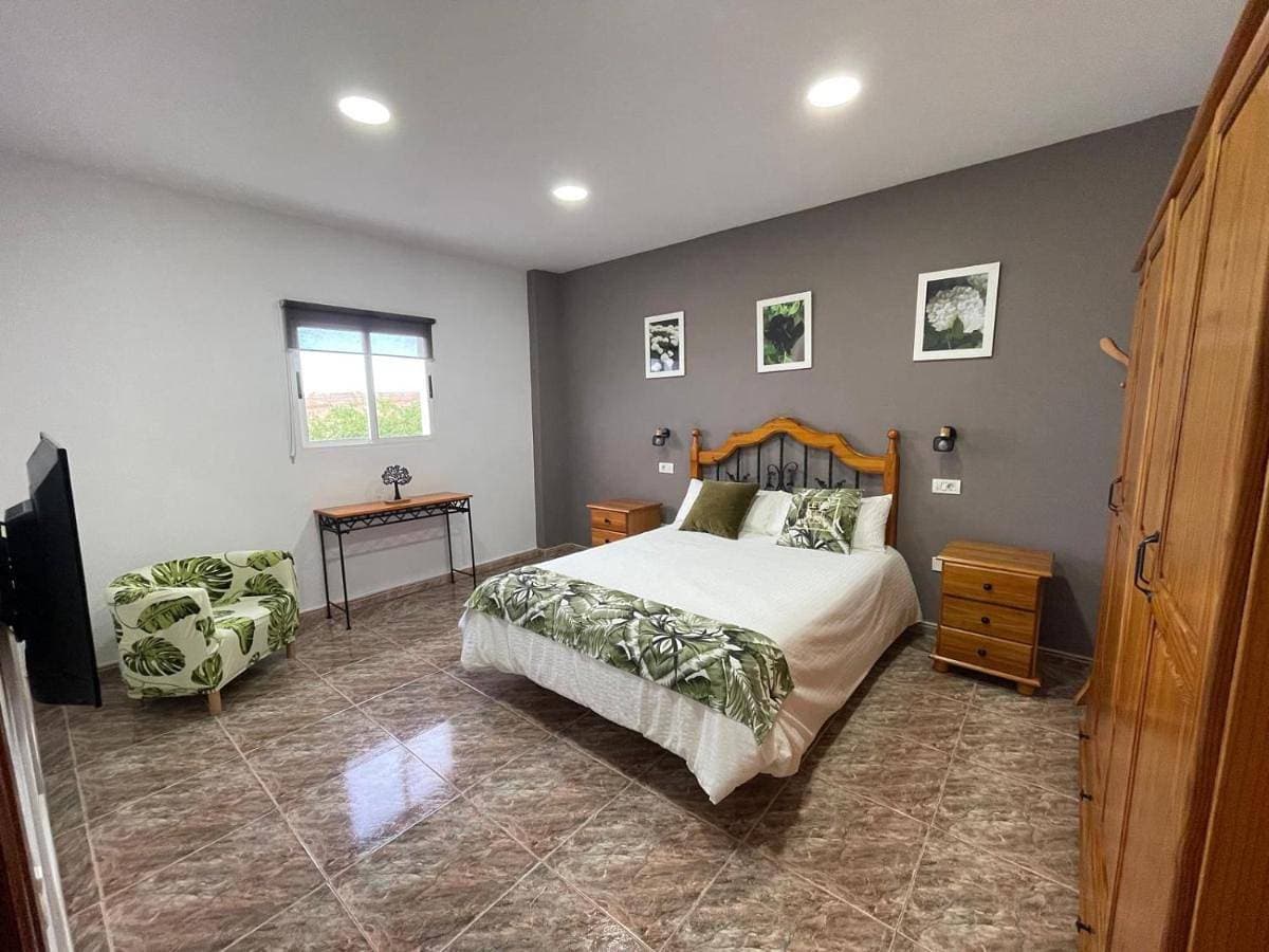 Foto 4 von 24: Four-Bedroom House