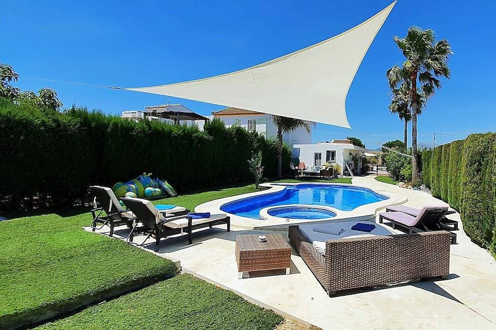 Selbstversorger Guest House Deluxe Suite 1