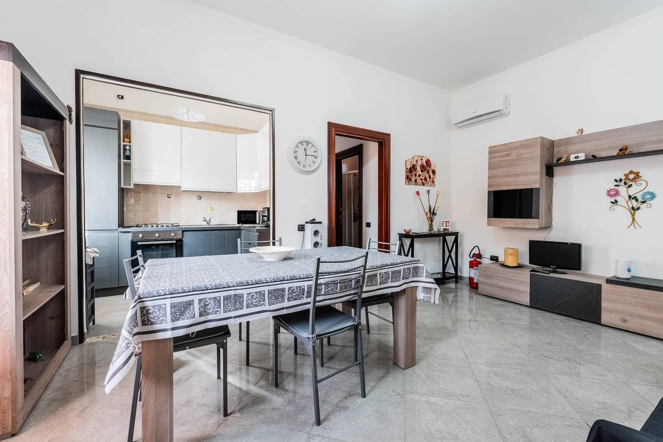 Foto 5 von 21: Ferienwohnung 'Appartamento a Capoterra: praticità e relax a pochi minuti dal mare'